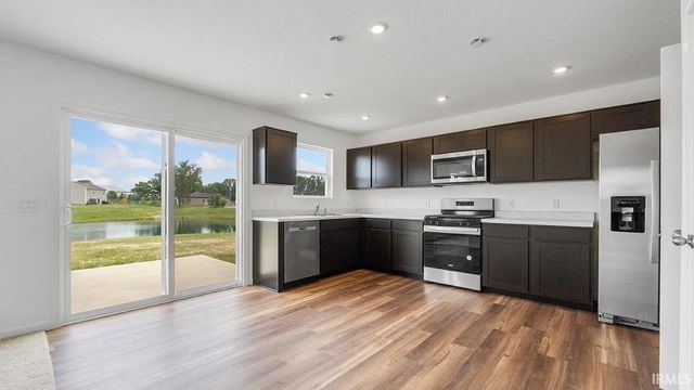 1401 Greencastle Drive, Warsaw, IN 46582