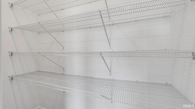 1401 Greencastle Drive, Warsaw, IN 46582