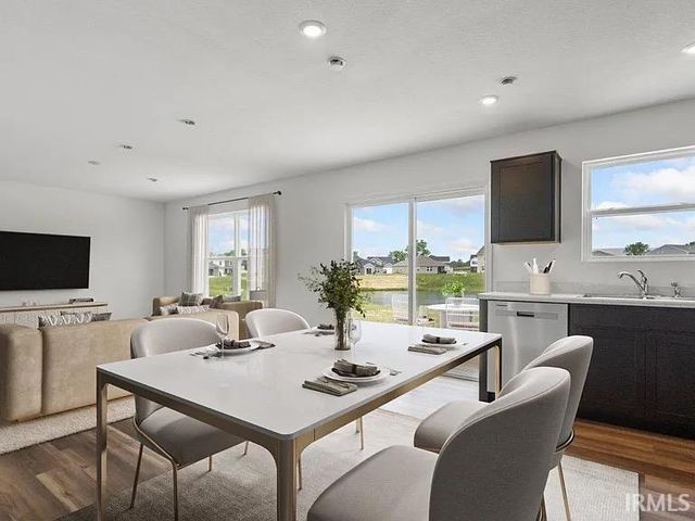 1401 Greencastle Drive, Warsaw, IN 46582