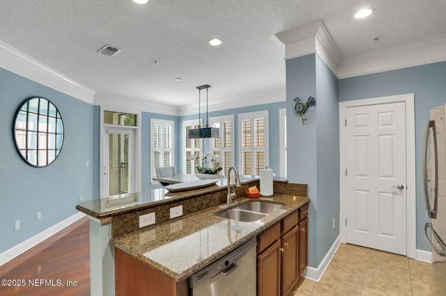 9823 TAPESTRY PARK Circle, 102, Jacksonville, FL 32246
