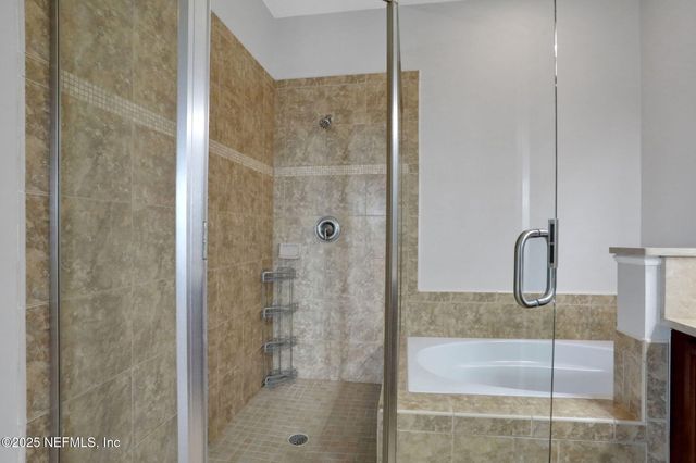 9823 TAPESTRY PARK Circle, 102, Jacksonville, FL 32246