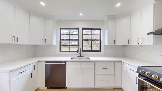 101 Parade Hill Road, New Canaan, CT 06840