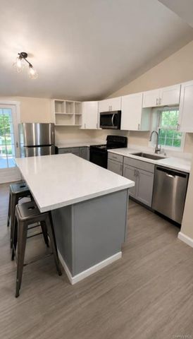 2821 State Route 207, Campbell Hall, NY 10916