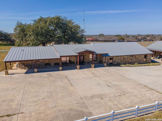 13633 US HIGHWAY 87 SOUTH, Adkins, TX 78101