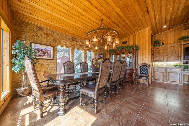 13633 US HIGHWAY 87 SOUTH, Adkins, TX 78101