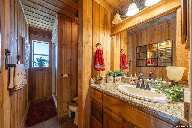 13633 US HIGHWAY 87 SOUTH, Adkins, TX 78101