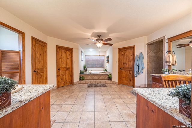 13633 US HIGHWAY 87 SOUTH, Adkins, TX 78101