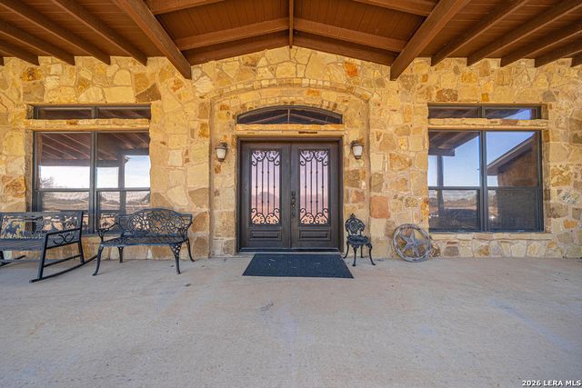 13633 US HIGHWAY 87 SOUTH, Adkins, TX 78101