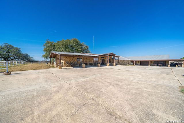 13633 US HIGHWAY 87 SOUTH, Adkins, TX 78101