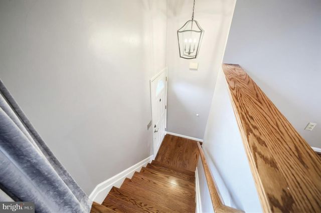 2228 HEATHER RD, York, PA 17408