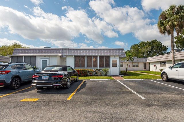 92 Valencia Drive D, Delray Beach, FL 33446