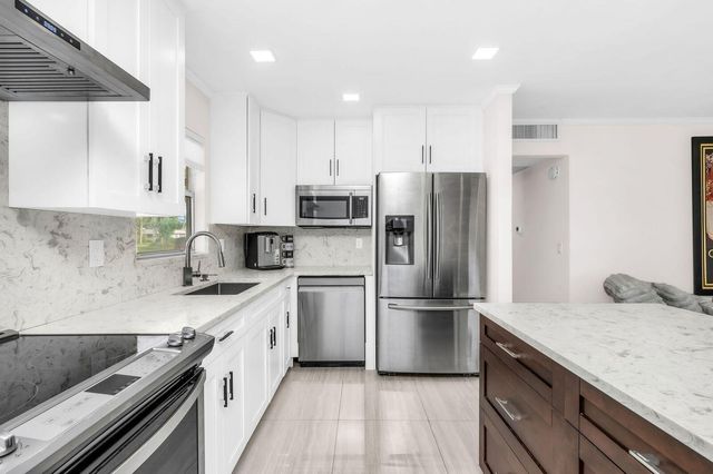 92 Valencia Drive D, Delray Beach, FL 33446