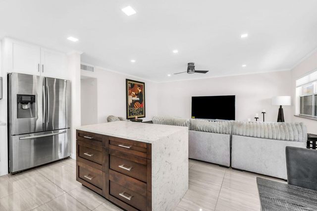 92 Valencia Drive D, Delray Beach, FL 33446