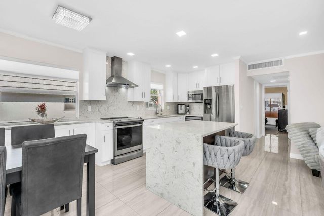 92 Valencia Drive D, Delray Beach, FL 33446