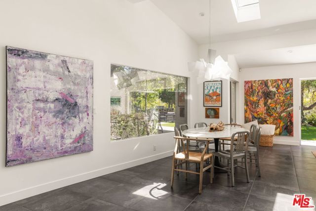 3804 Woodcliff Road, Sherman Oaks, CA 91403