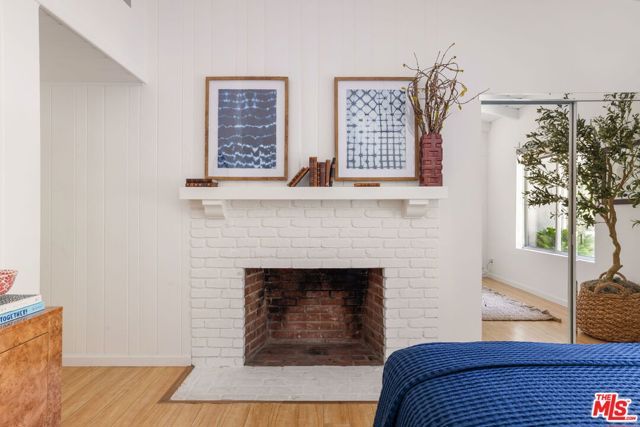3804 Woodcliff Road, Sherman Oaks, CA 91403