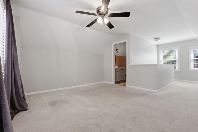 1882 Kenmore Drive, Grosse Pointe Woods City, MI 48236