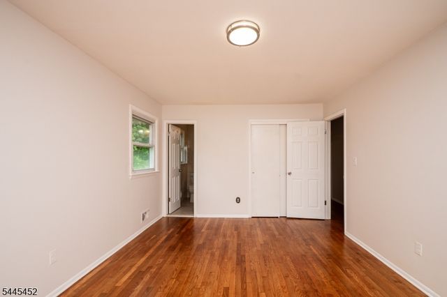 5 Crossbrook Ln, West Caldwell Twp., NJ 07006
