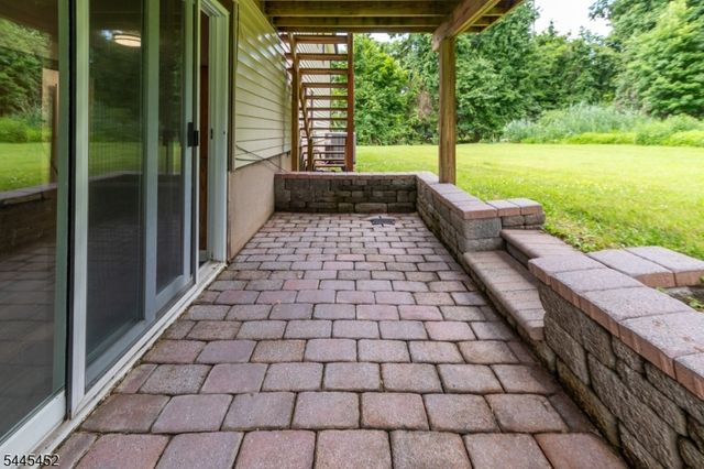 5 Crossbrook Ln, West Caldwell Twp., NJ 07006