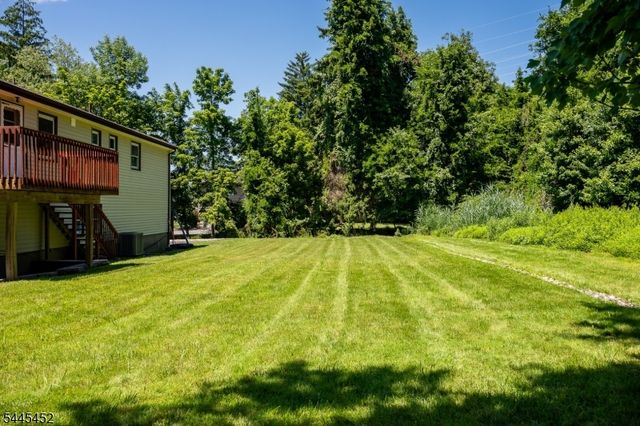 5 Crossbrook Ln, West Caldwell Twp., NJ 07006