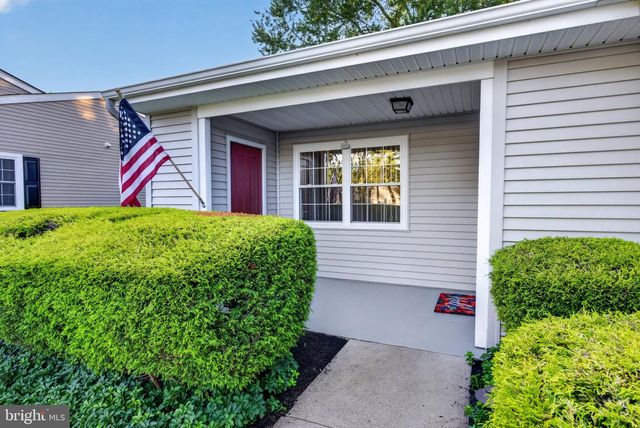 73 HUNTINGTON DR, Southampton Twp, NJ 08088