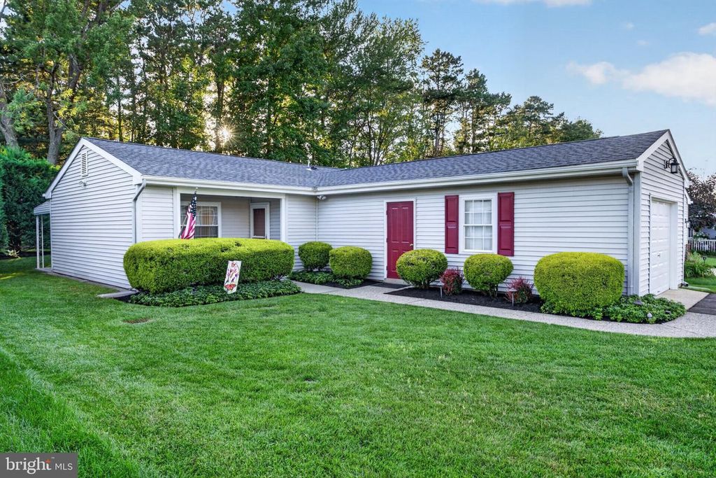 73 HUNTINGTON DR, Southampton Twp, NJ 08088