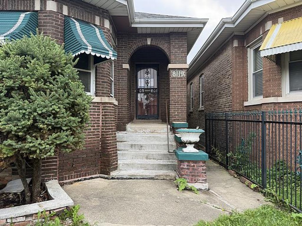8119 S Wolcott Avenue, Chicago, IL 60620 — photo 2