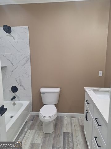 155 Peach Lane, Baxley, GA 31513