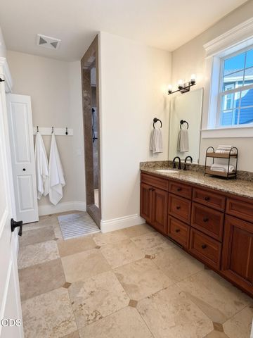 4573 Wolf Run Drive, Medford, OR 97504