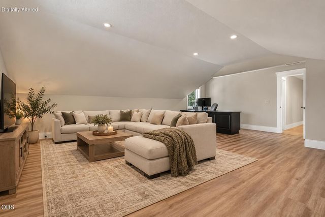 4573 Wolf Run Drive, Medford, OR 97504