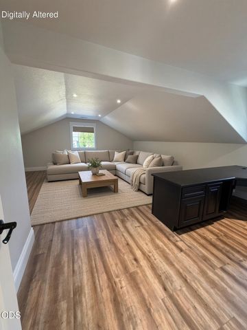 4573 Wolf Run Drive, Medford, OR 97504