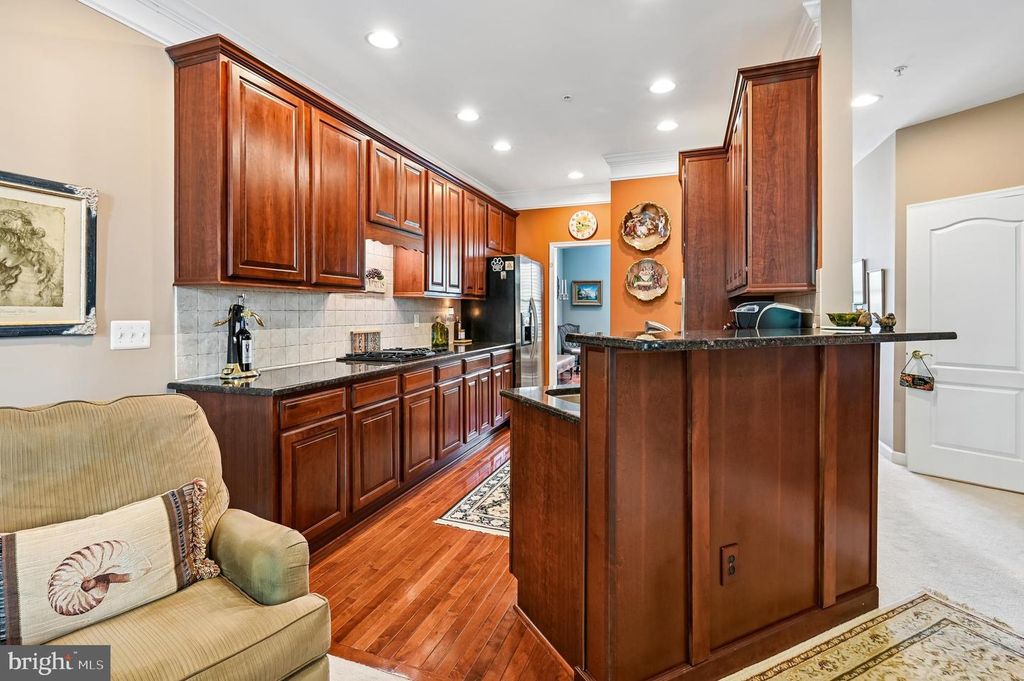 Image 12 of property listing at 449 PENWOOD DR, Edgewater, MD 21037
