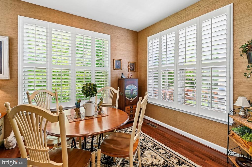 Image 17 of property listing at 449 PENWOOD DR, Edgewater, MD 21037