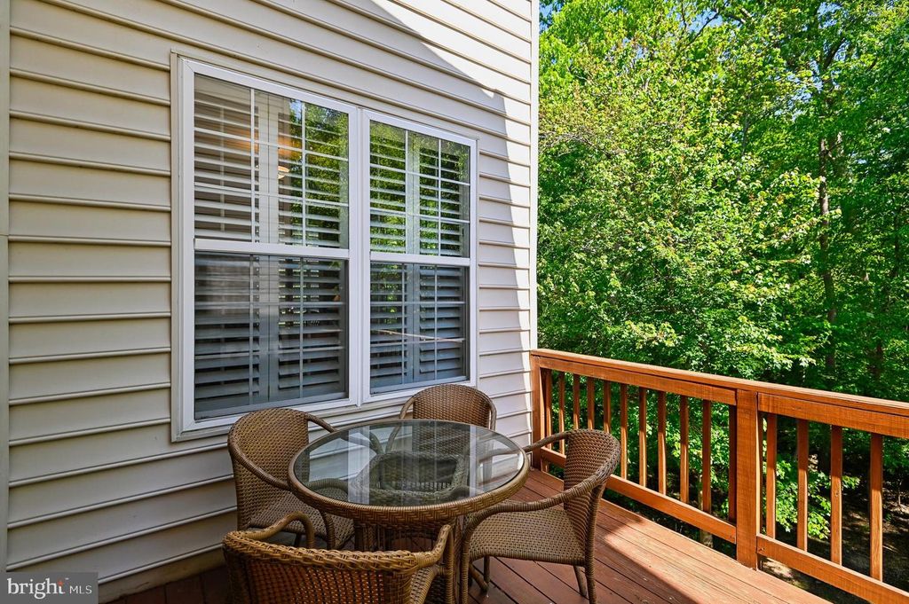 Image 18 of property listing at 449 PENWOOD DR, Edgewater, MD 21037