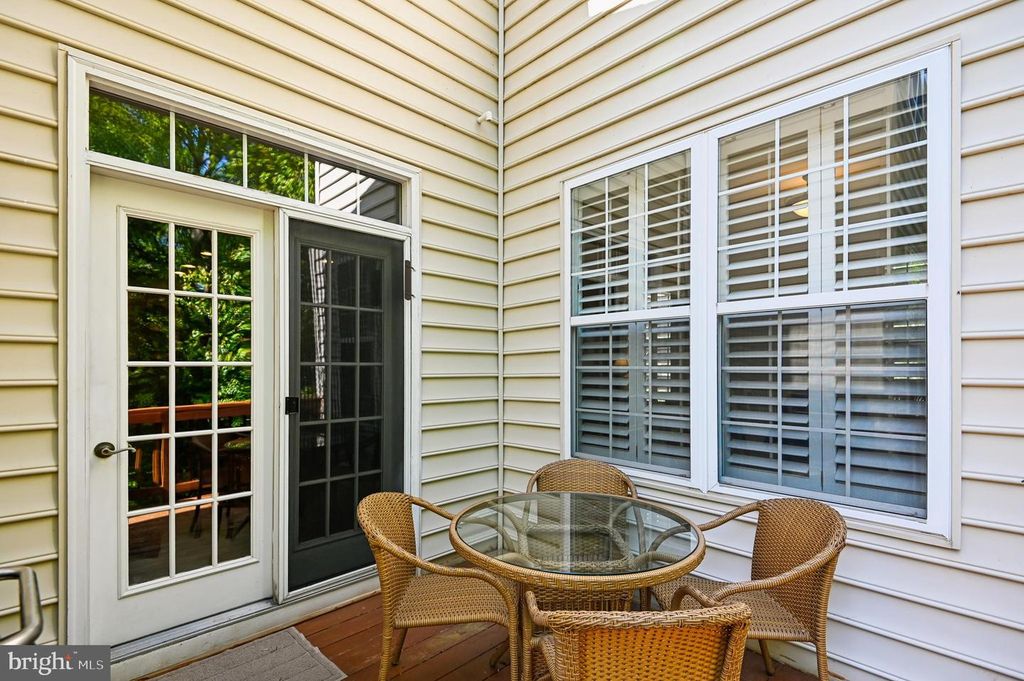 Image 19 of property listing at 449 PENWOOD DR, Edgewater, MD 21037