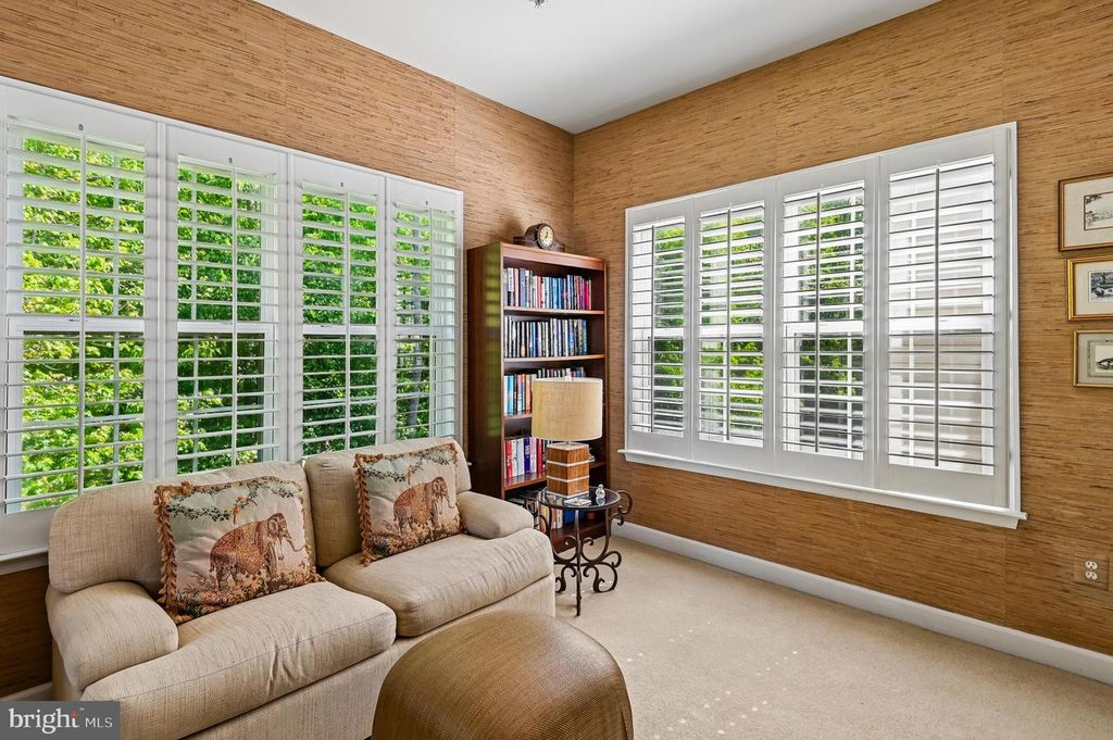 Image 28 of property listing at 449 PENWOOD DR, Edgewater, MD 21037