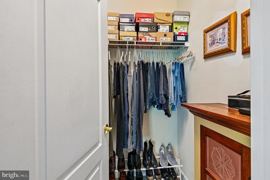 Image 31 of property listing at 449 PENWOOD DR, Edgewater, MD 21037