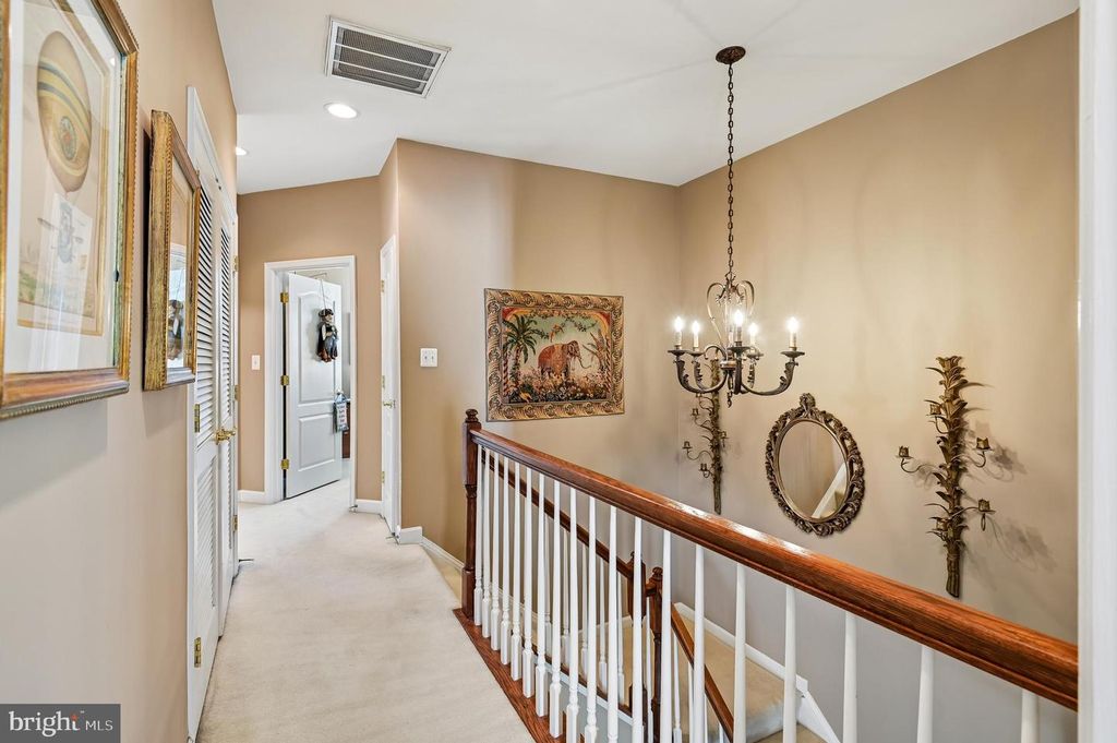 Image 34 of property listing at 449 PENWOOD DR, Edgewater, MD 21037