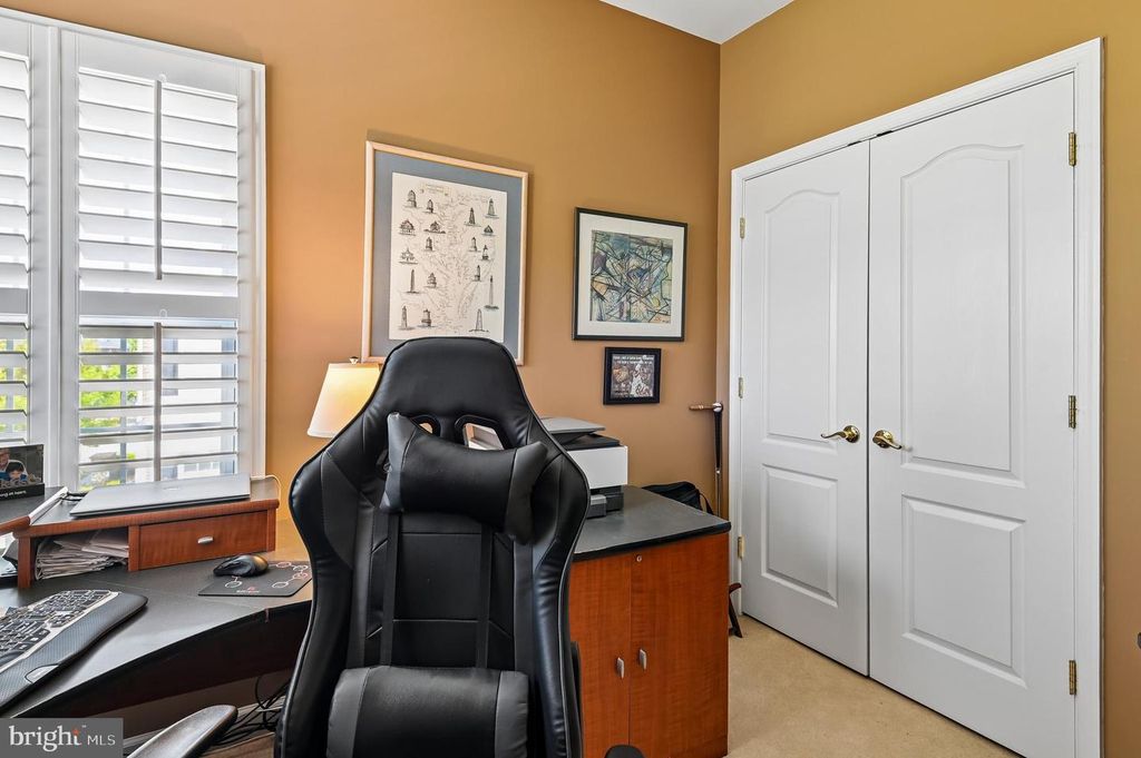 Image 38 of property listing at 449 PENWOOD DR, Edgewater, MD 21037