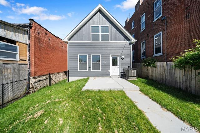 4418 Louisiana Avenue, St Louis, MO 63111