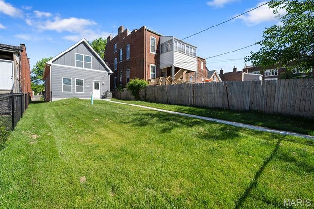 4418 Louisiana Avenue, St Louis, MO 63111