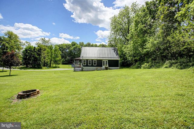 10 W FAIRVIEW AVENUE, Mercersburg, PA 17236