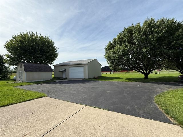 7925 Arlington Road, Brookville, OH 45309