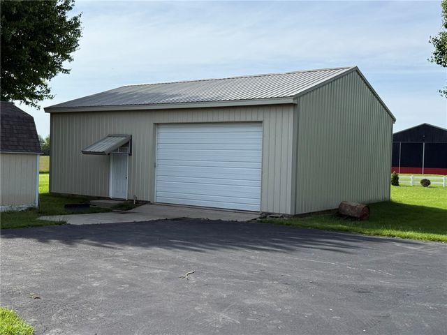 7925 Arlington Road, Brookville, OH 45309