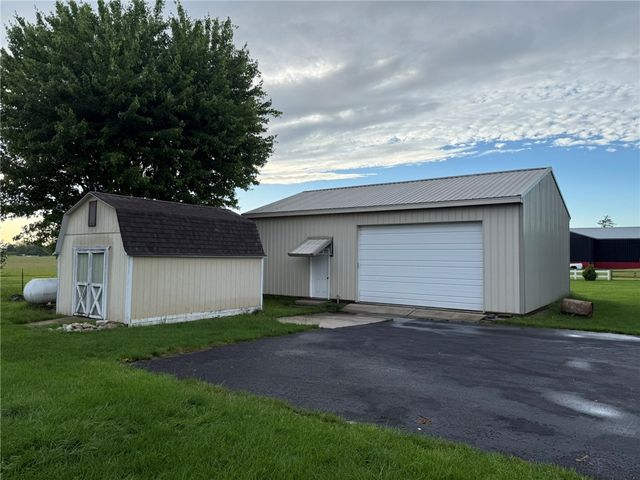 7925 Arlington Road, Brookville, OH 45309