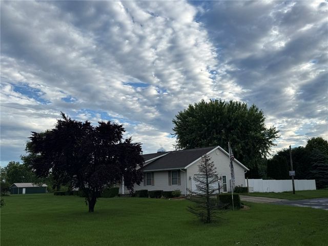 7925 Arlington Road, Brookville, OH 45309