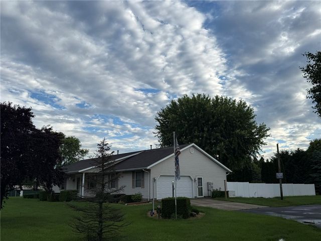 7925 Arlington Road, Brookville, OH 45309
