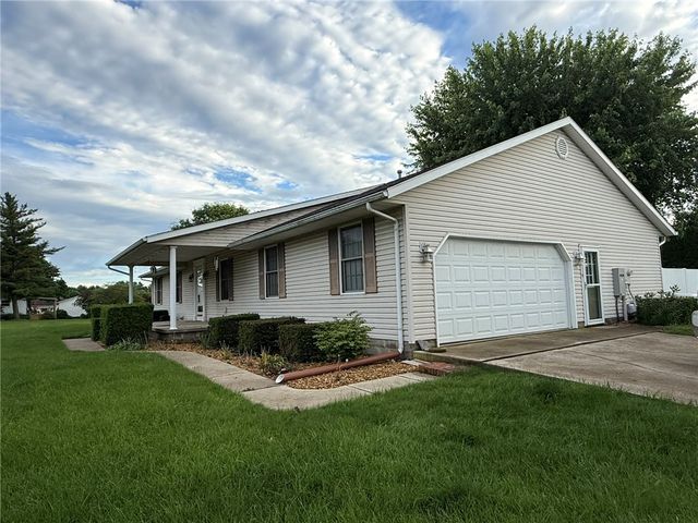 7925 Arlington Road, Brookville, OH 45309