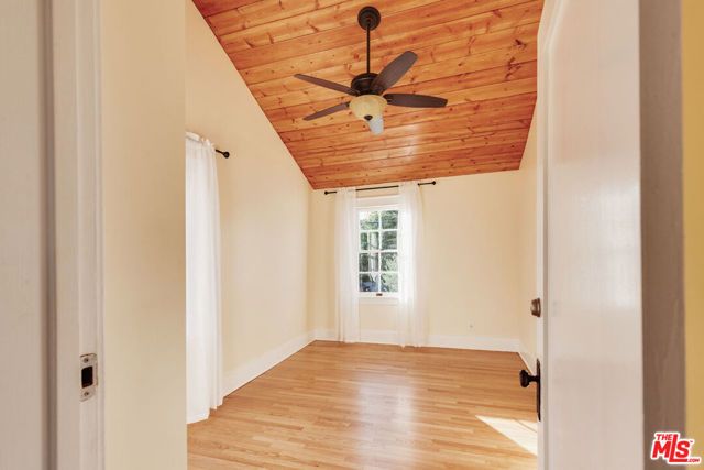 1005 W Kensington Road, Los Angeles, CA 90026