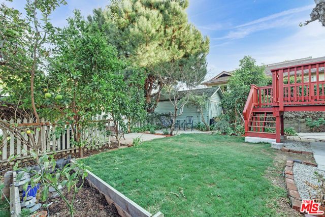 1005 W Kensington Road, Los Angeles, CA 90026